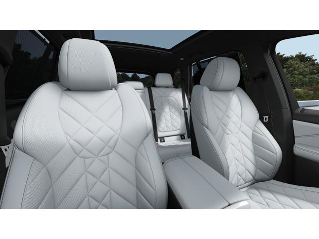Photo of 2026 Black Sapphire Metallic BMW X5
