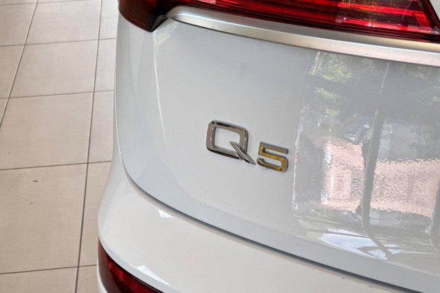 Photo of 2024 Arkona White Audi Q5