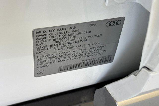 Photo of 2024 Arkona White Audi Q5