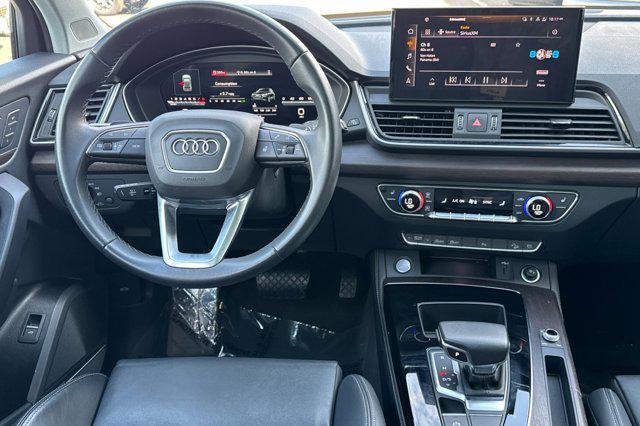 Photo of 2024 Arkona White Audi Q5