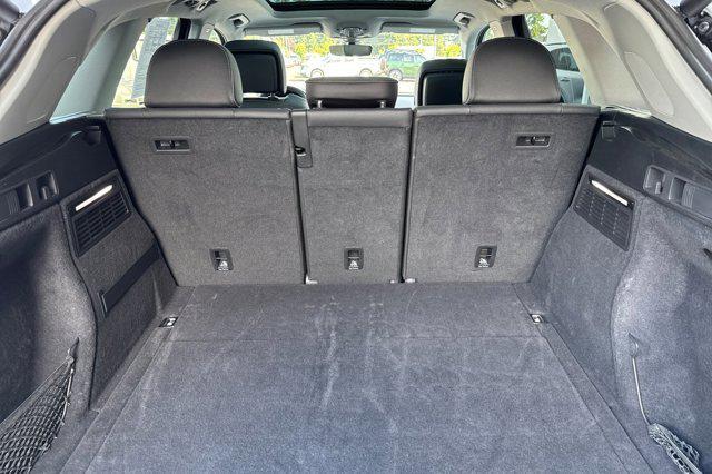 Photo of 2024 Arkona White Audi Q5