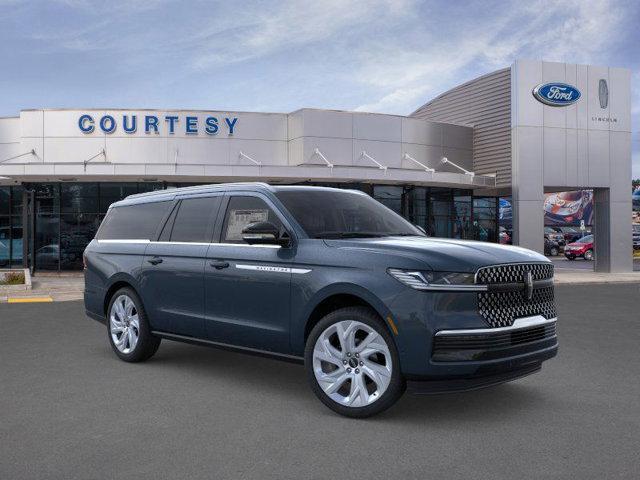 Photo of 2025 Flight Blue Lincoln Navigator