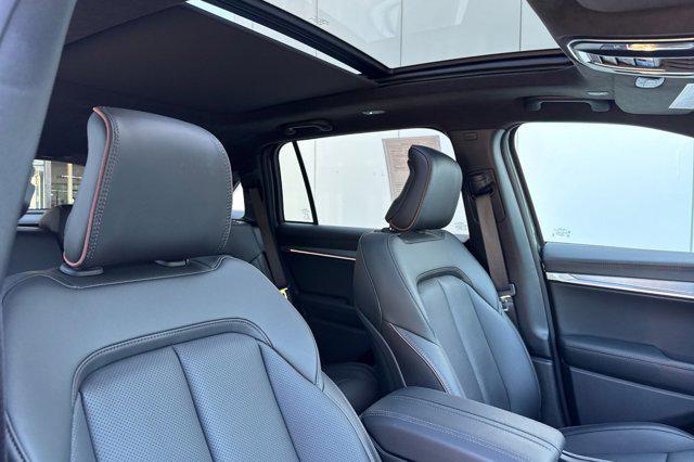 Photo of 2025 Baltic Gray Metallic Clearcoat Jeep Wagoneer S