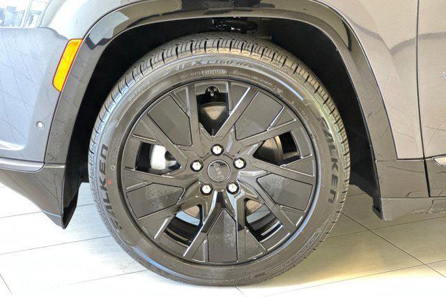 Photo of 2025 Baltic Gray Metallic Clearcoat Jeep Wagoneer S
