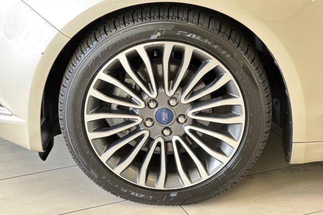 Photo of 2017 White Gold Ford Fusion Hybrid