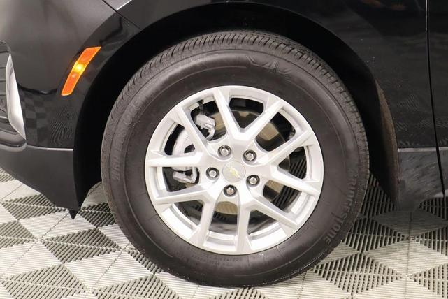 Photo of 2024 Mosaic Black Metallic Chevrolet Equinox