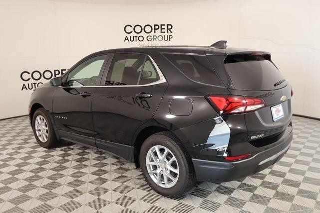 Photo of 2024 Mosaic Black Metallic Chevrolet Equinox