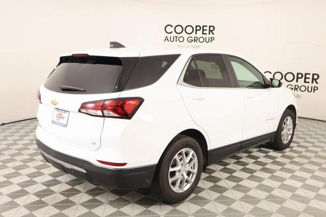 Photo of 2022 Summit White Chevrolet Equinox
