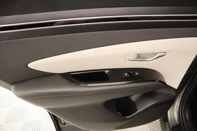 Photo of 2022 Amazon Gray Hyundai TUCSON