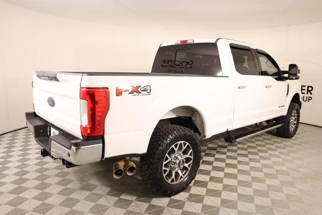 Photo of 2017 Oxford White Ford F-250
