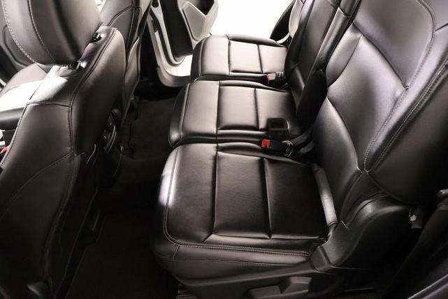 Photo of 2024 Oxford White Ford Explorer