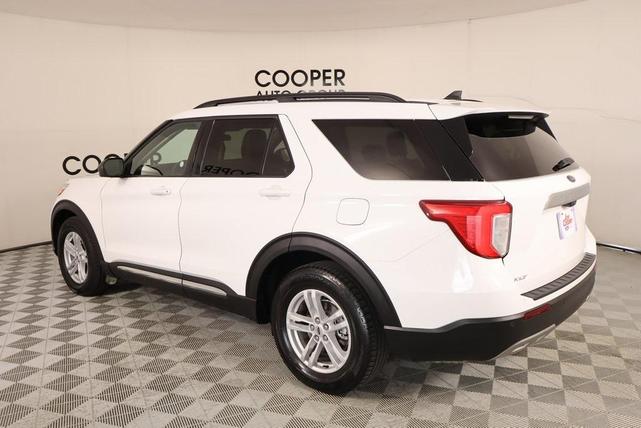 Photo of 2024 Oxford White Ford Explorer
