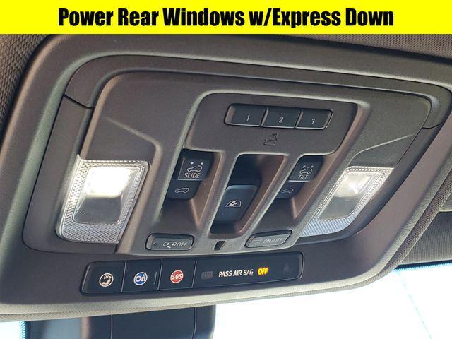 Photo of 2019 White Frost Tricoat GMC Sierra 1500