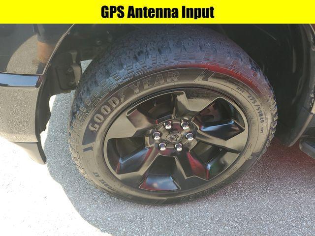 Photo of 2019 Diamond Black Crystal Pearlcoat RAM 1500