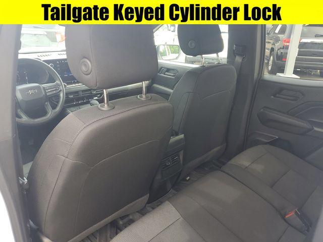 Photo of 2023 Summit White Chevrolet Colorado