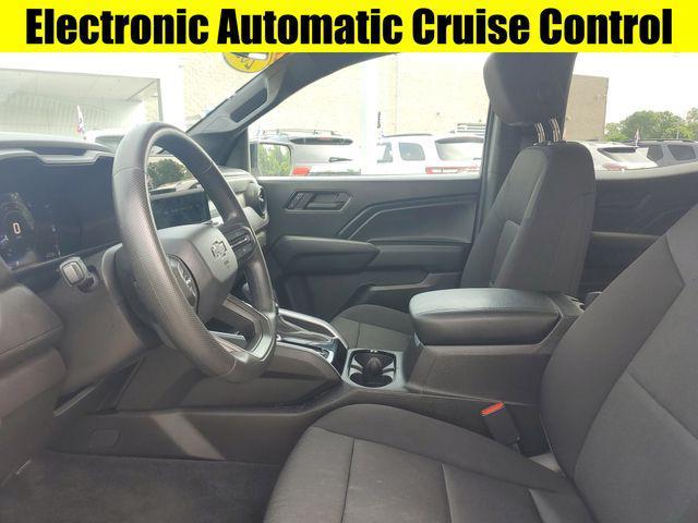 Photo of 2023 Summit White Chevrolet Colorado