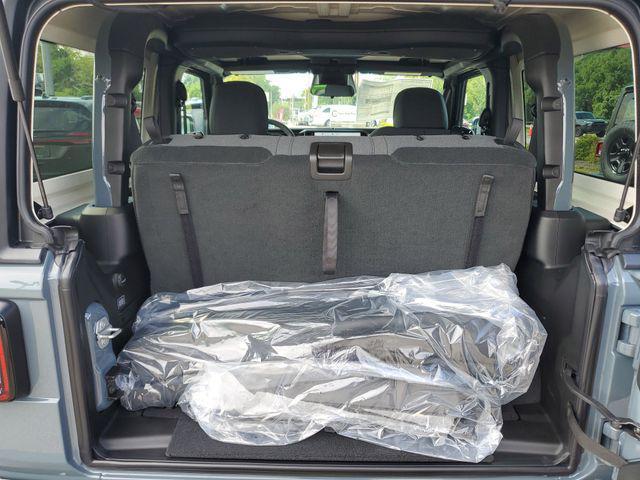 Photo of 2025 Anvil Clearcoat Jeep Wrangler