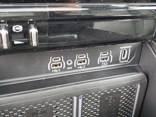Photo of 2025 Bright White Clearcoat RAM 1500