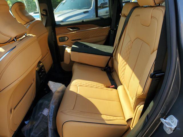 Photo of 2025 Baltic Gray Metallic Clearcoat Jeep Grand Cherokee