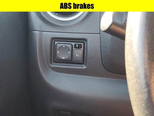 Photo of 2015 Aspen White Pearl Nissan Versa Note