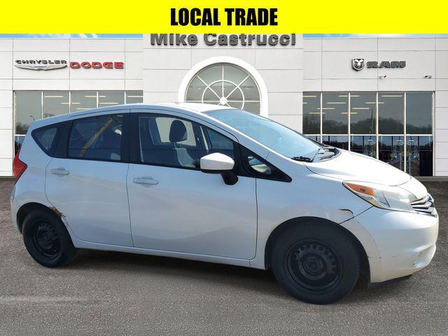 Photo of 2015 Aspen White Pearl Nissan Versa Note