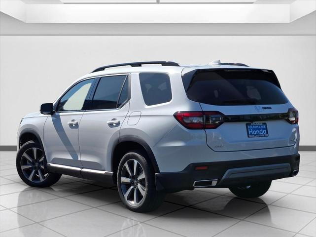 Photo of 2025 Platinum White Pearl Honda Pilot