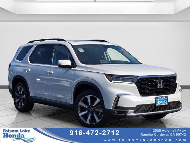 Photo of 2025 Platinum White Pearl Honda Pilot