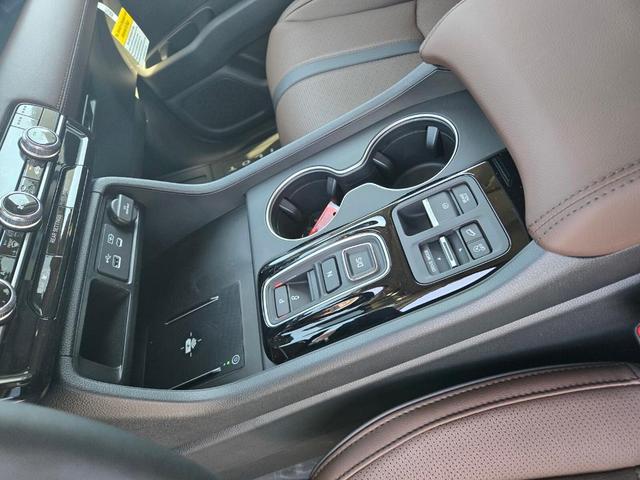 Photo of 2025 Platinum White Pearl Honda Pilot