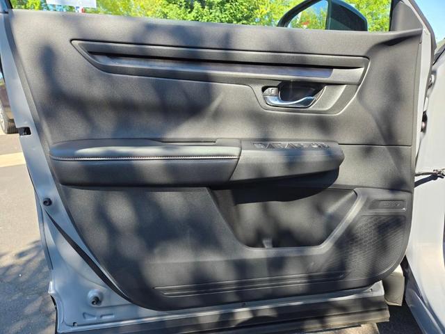 Photo of 2026 Urban Gray Pearl Honda CR-V Hybrid