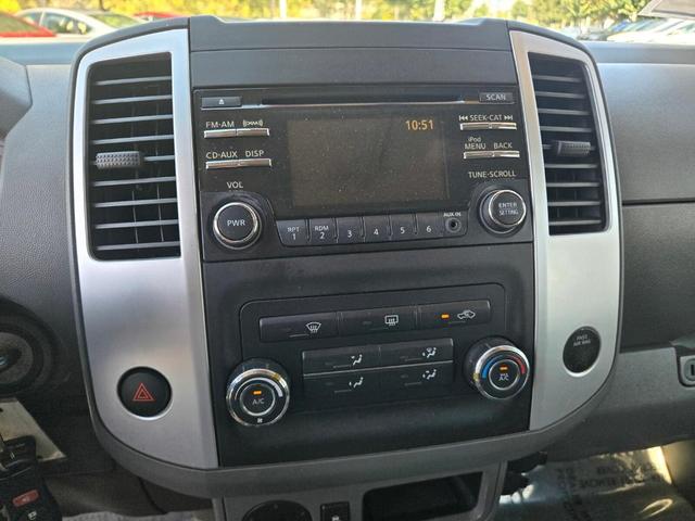 Photo of 2013 Brilliant Silver Nissan Frontier