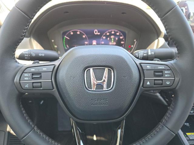 Photo of 2025 Platinum White Pearl Honda Accord Hybrid
