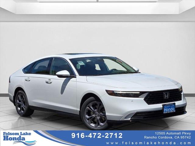 Photo of 2025 Platinum White Pearl Honda Accord Hybrid
