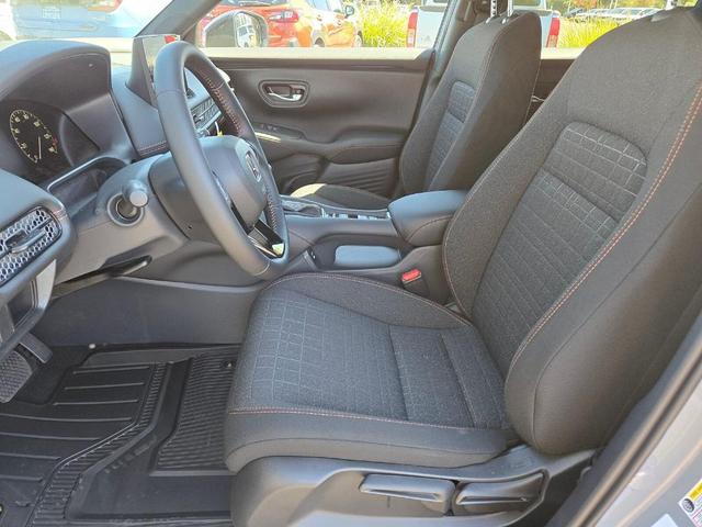 Photo of 2026 Urban Gray Pearl Honda HR-V