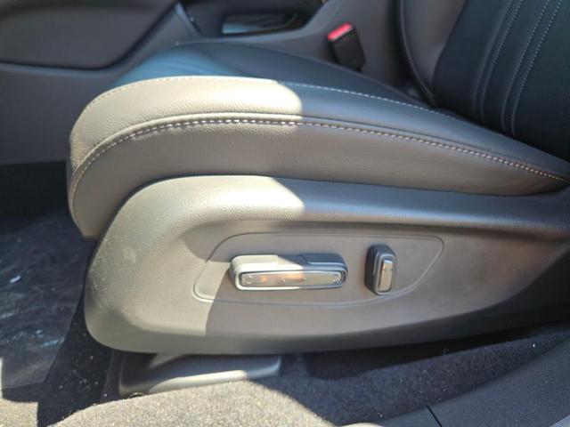 Photo of 2026 Crystal Black Pearl Honda HR-V