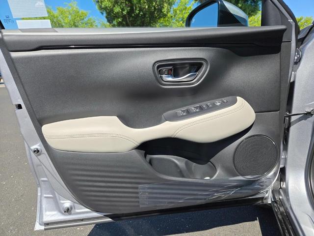 Photo of 2026 Solar Silver Metallic Honda HR-V