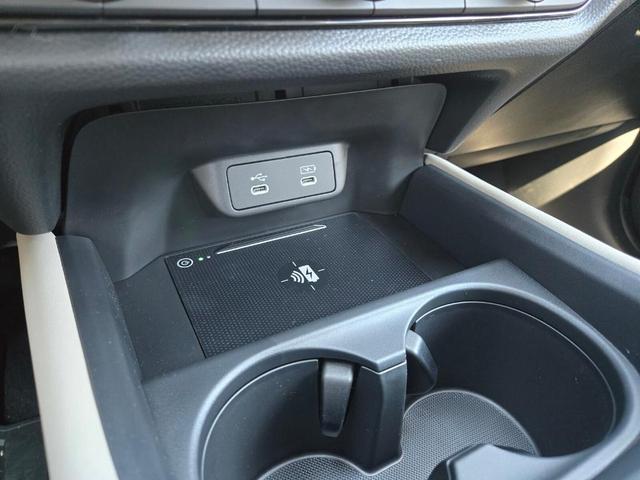 Photo of 2026 Solar Silver Metallic Honda HR-V