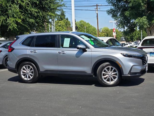 Photo of 2023 Lunar Silver Metallic Honda CR-V