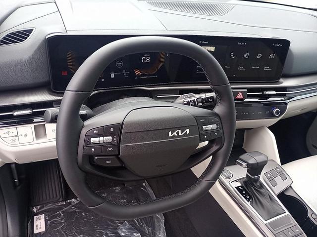 Photo of 2026 Panthera Metal Gray Kia Sportage