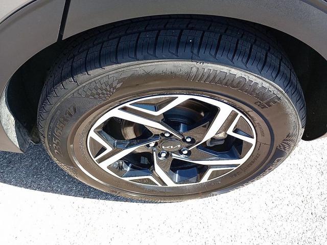 Photo of 2024 Steel Gray Kia Sportage