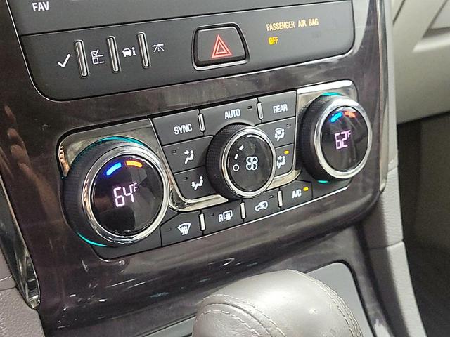 Photo of 2017 White Buick Enclave