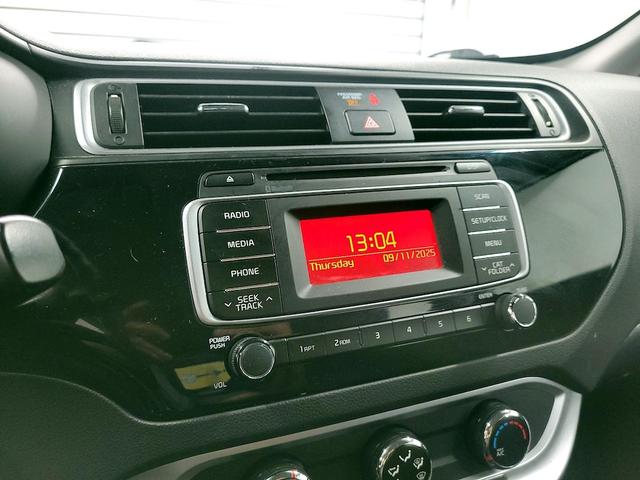 Photo of 2017 Silver Kia Rio