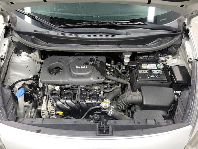 Photo of 2017 Silver Kia Rio