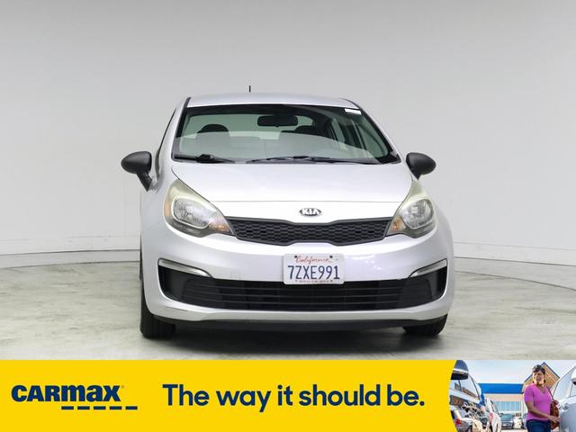 Photo of 2017 Silver Kia Rio