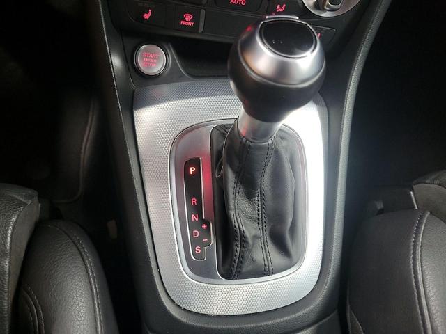 Photo of 2015 Silver Audi Q3