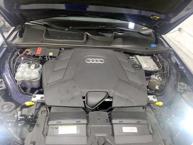 Photo of 2021 Blue Audi Q7