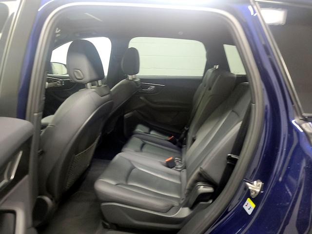 Photo of 2021 Blue Audi Q7