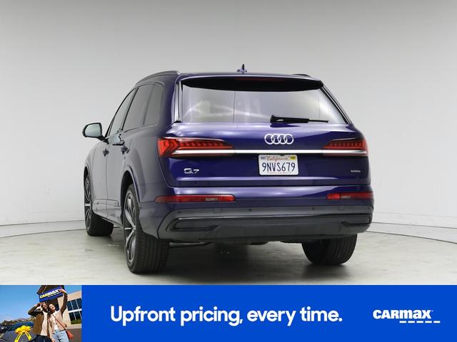 Photo of 2021 Blue Audi Q7