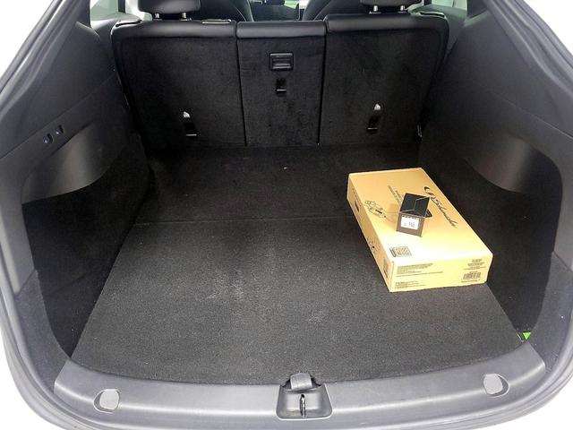 Photo of 2021 White Tesla Model Y