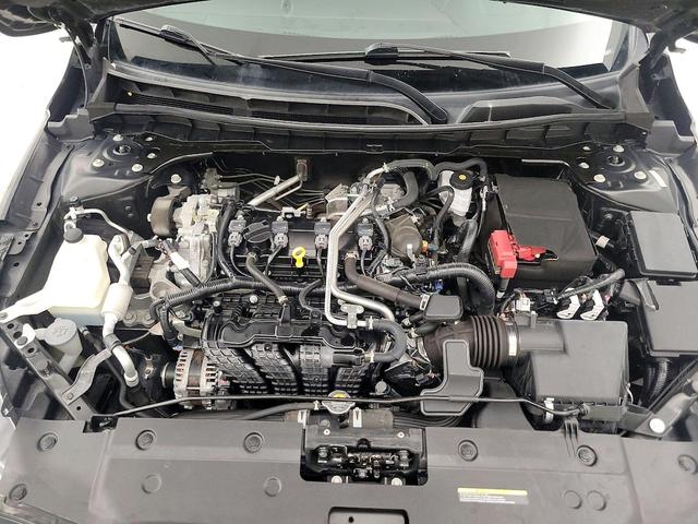 Photo of 2021 Black Nissan Altima