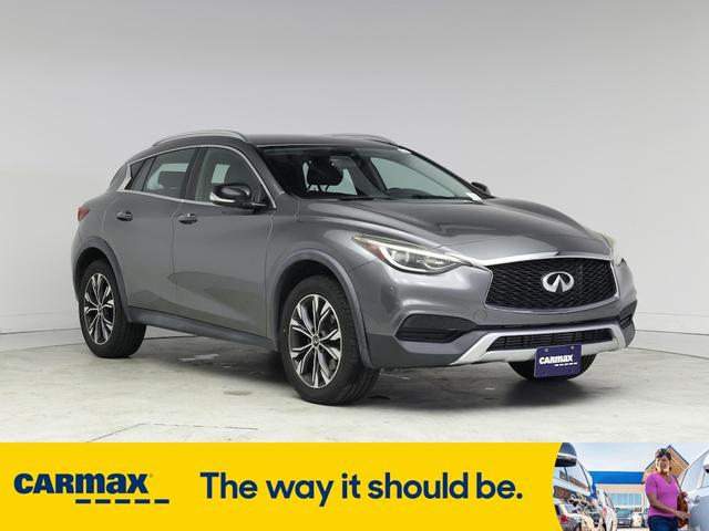 2017 Infiniti QX30
